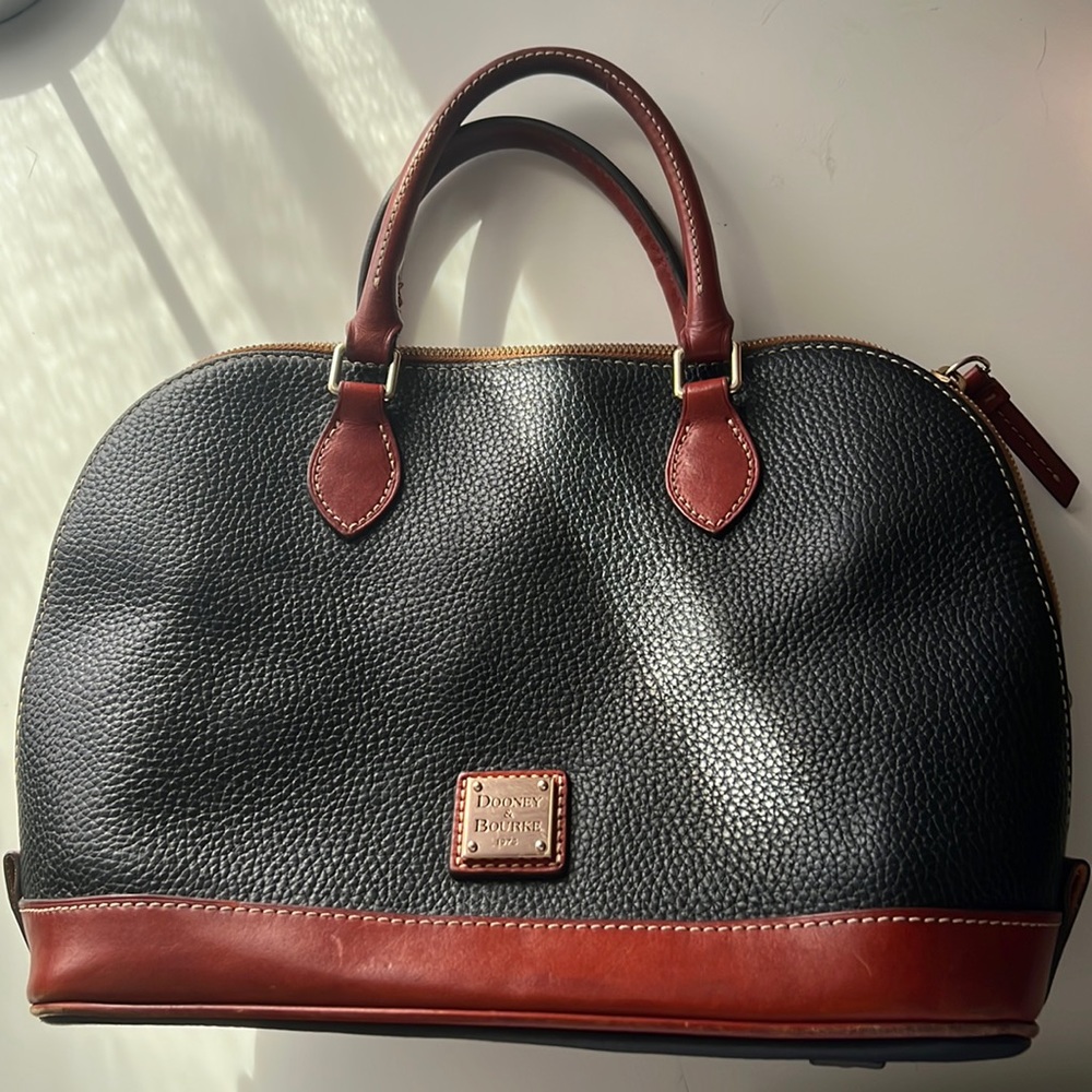 Dooney&Bourke purse black with brown